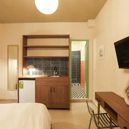 Guest house Dogpound Athens